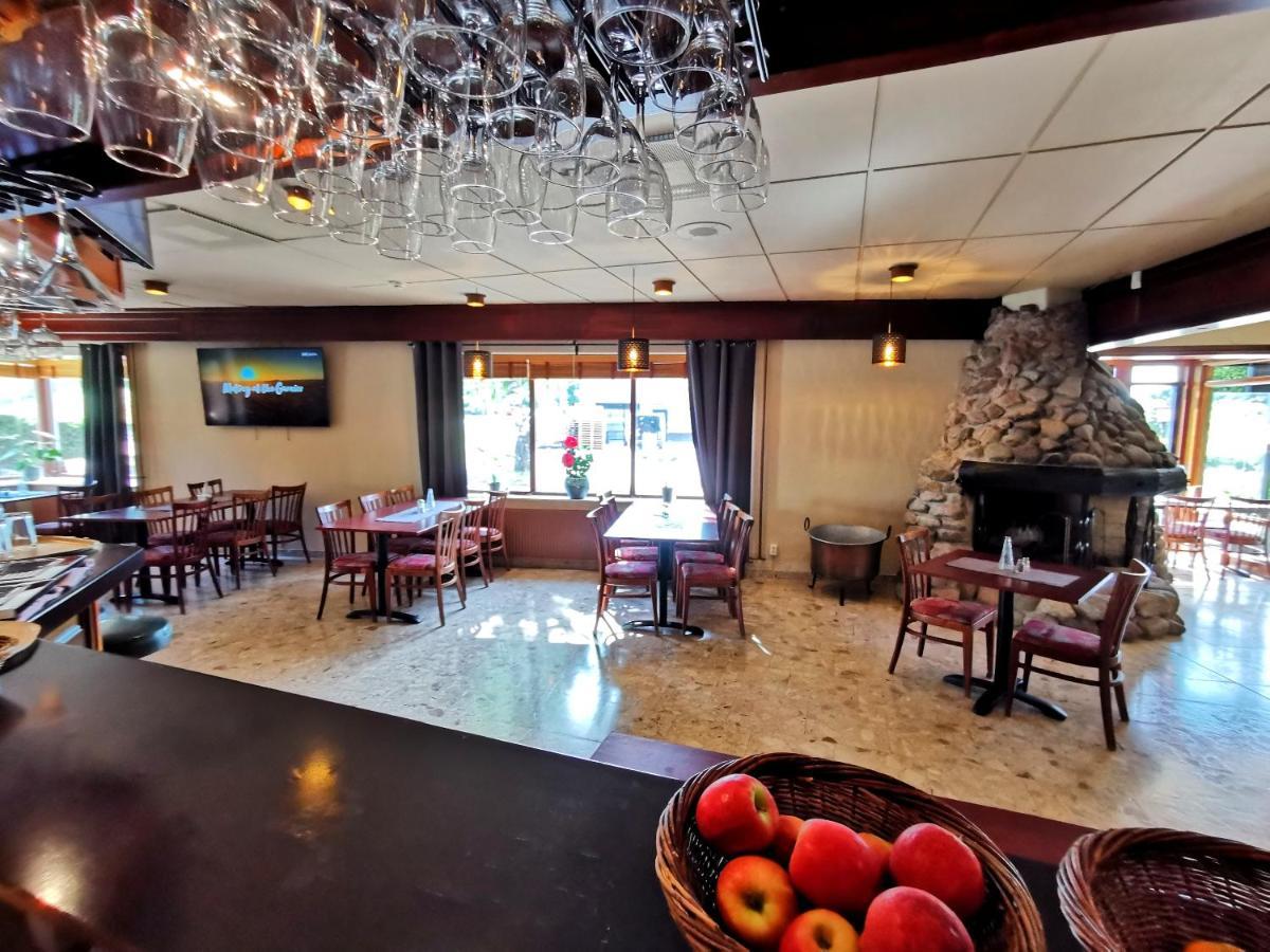 Green Door Hotel Söderåkra Екстериор снимка